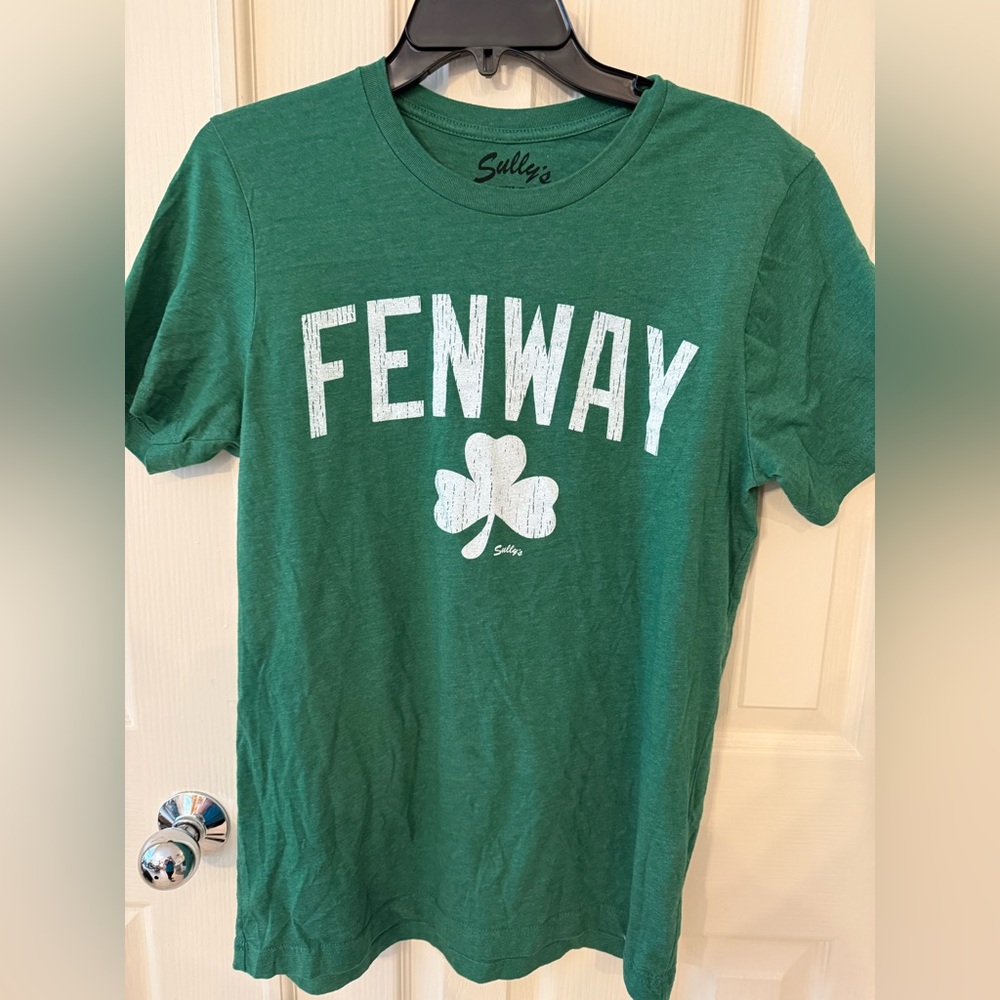 Sully’s Green Short Sleeve Tee with Shamrock